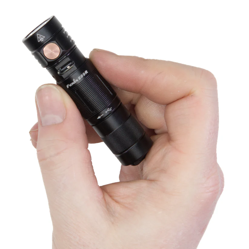 Fenix E09R LED Taschenlampe mit 600 Lumen - Image 4