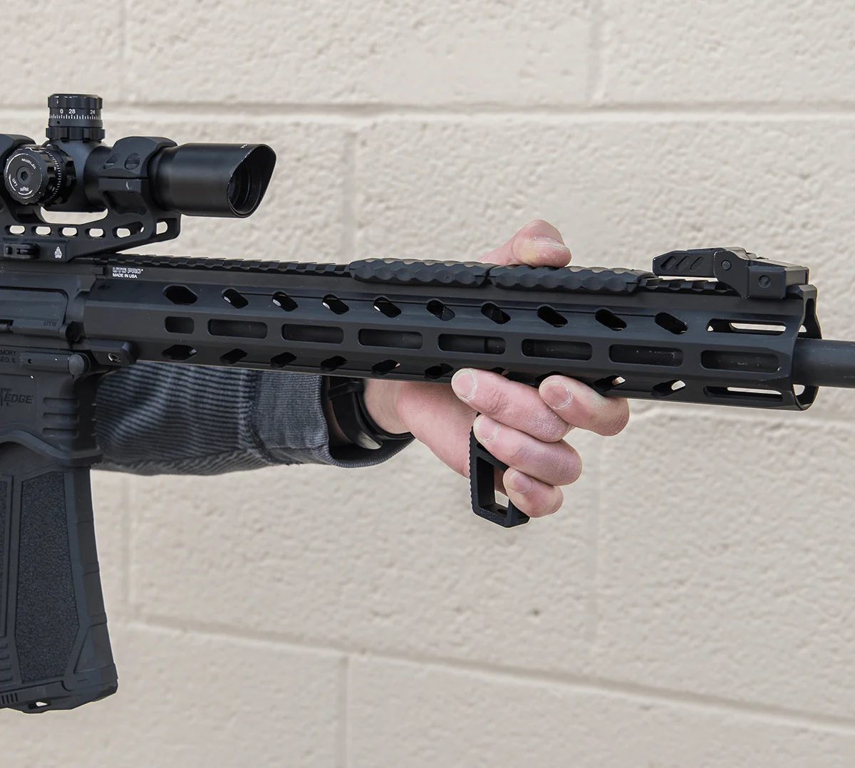 UTG Ultra Slim Frontgriff, M-LOK - Image 5